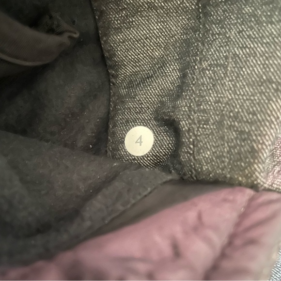 Lululemon Coco Softshell Black/Grey Jacket - Size 4 - Water & Wind Resistant - Picture 9 of 9